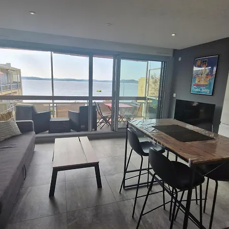 Climatisé 2 Pièces Avec Vue Mer, Centre-ville Sainte-maxime, Animaux Acceptés - Fr-1-780-26 Appartement *
