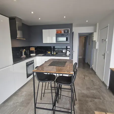 Climatisé 2 Pièces Avec Vue Mer, Centre-ville Sainte-maxime, Animaux Acceptés - Fr-1-780-26 Appartement Sainte-Maxime