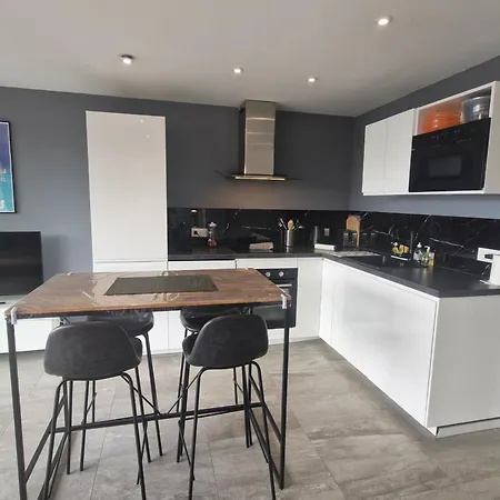Appartement Climatisé 2 Pièces Avec Vue Mer, Centre-ville Sainte-maxime, Animaux Acceptés - Fr-1-780-26 Sainte-Maxime